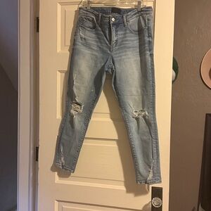 Buckle Light Blue Distressed Skinny Jeans